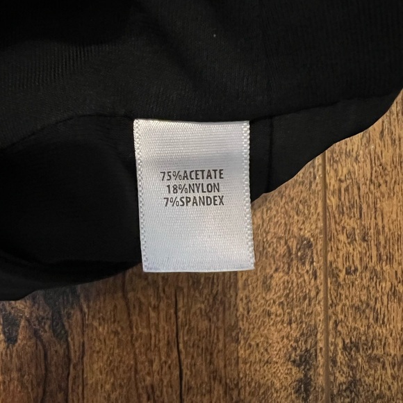 ST. JOHN Black Silky Knit Stripe Dress Pants Size 4 EUC! - Picture 6 of 7